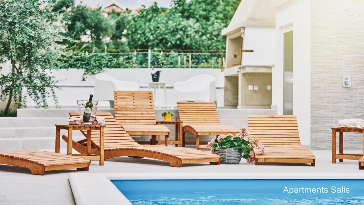 Salis Apartments Vrsi Eksteriør billede