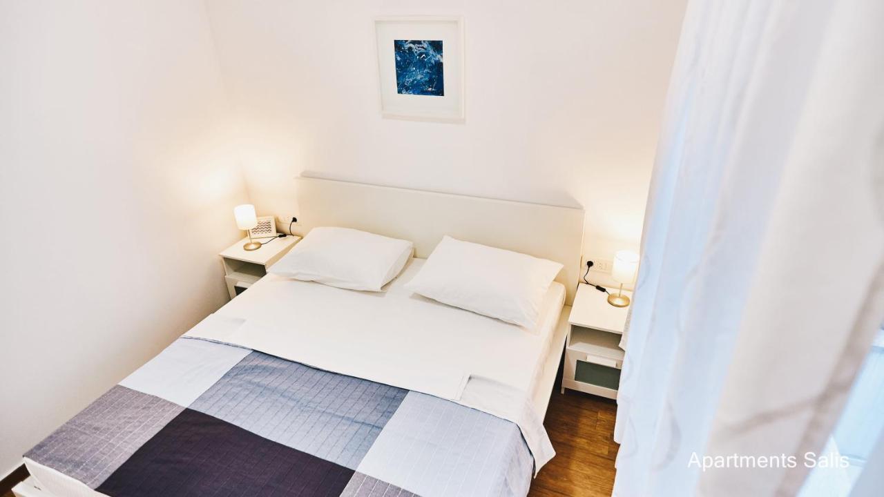 Salis Apartments Vrsi Eksteriør billede