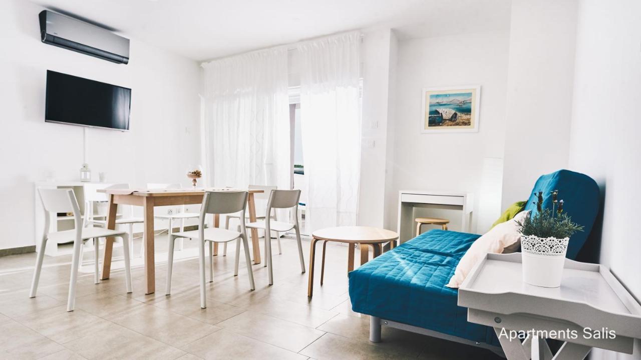 Salis Apartments Vrsi Eksteriør billede