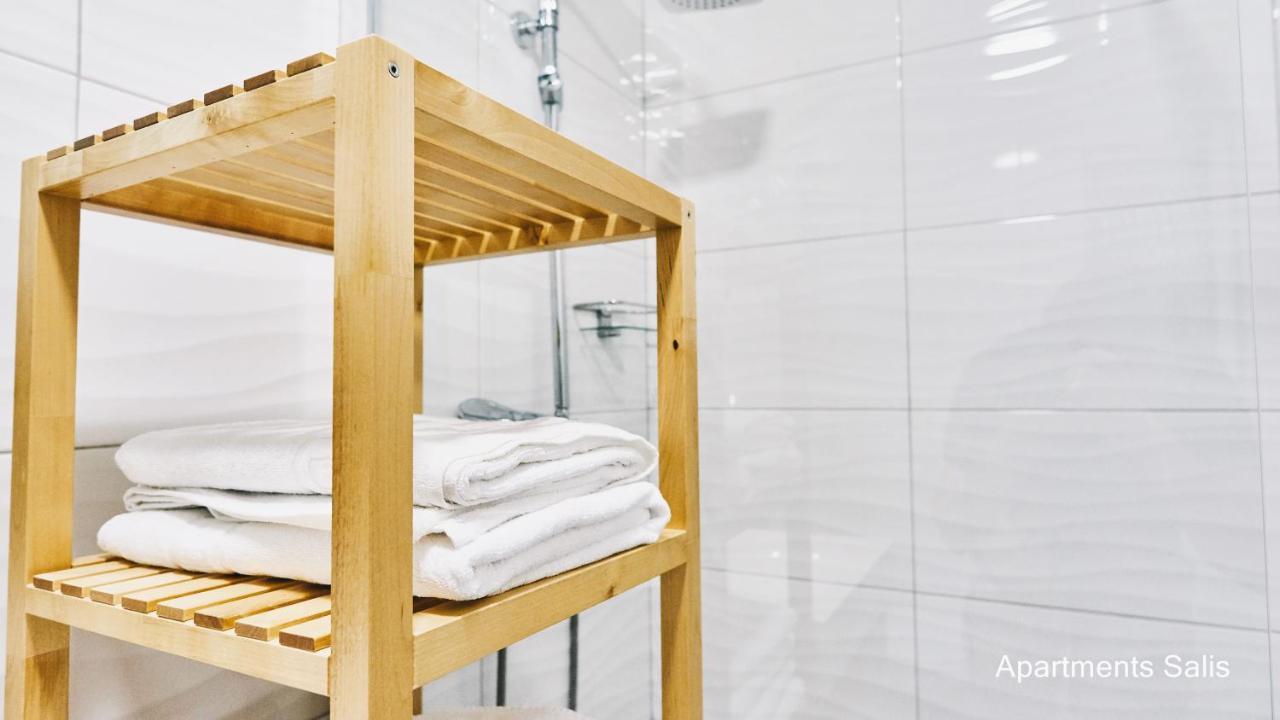 Salis Apartments Vrsi Eksteriør billede