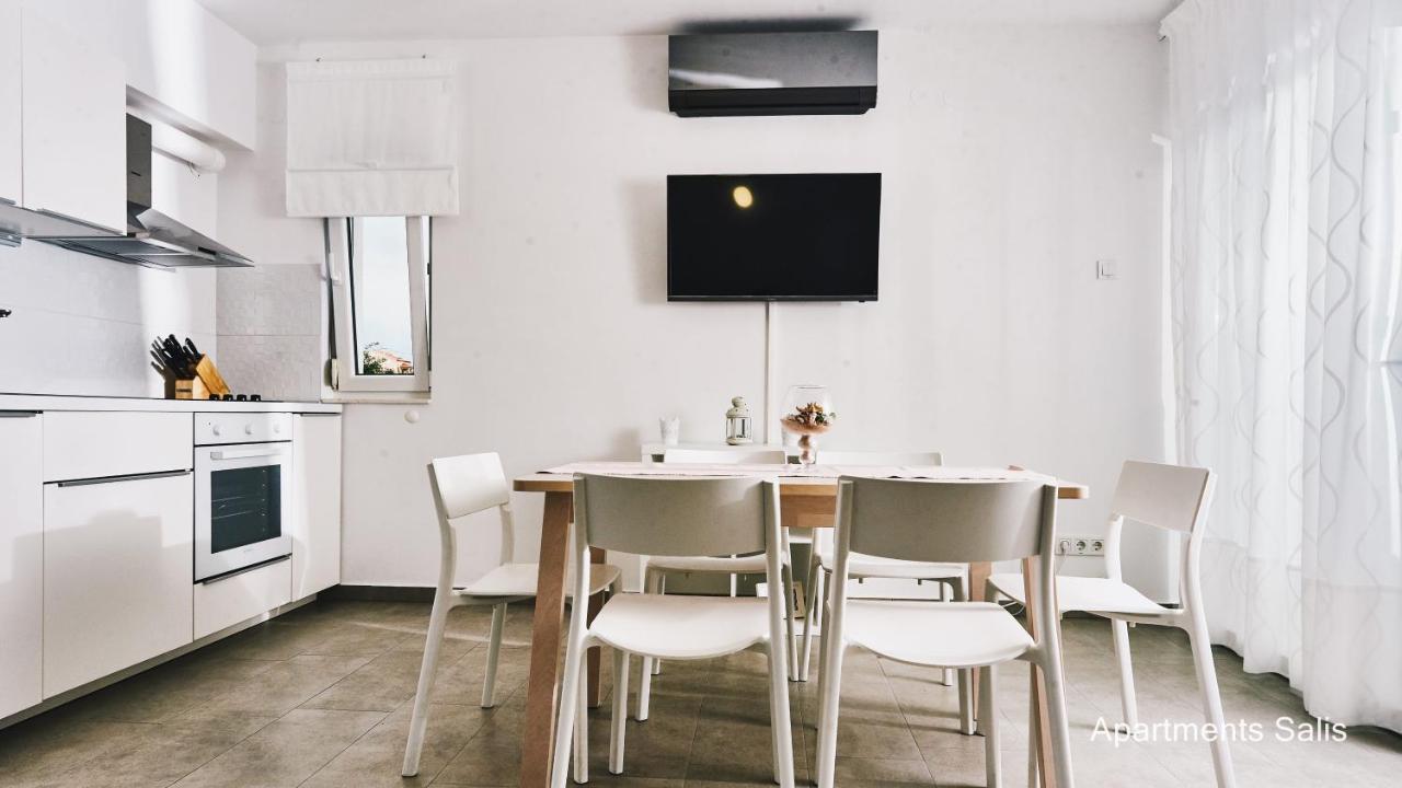 Salis Apartments Vrsi Eksteriør billede