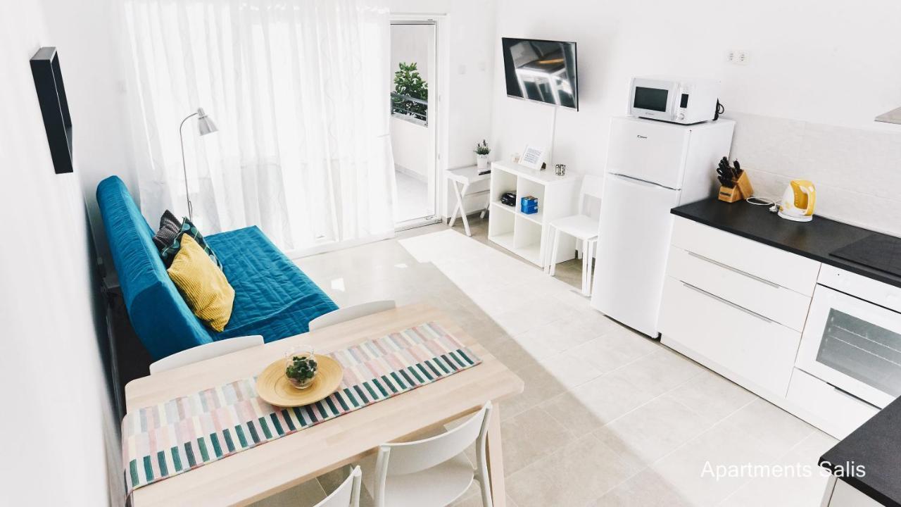 Salis Apartments Vrsi Eksteriør billede